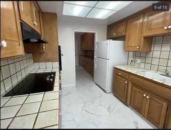 3 or 4 bedroom, 2.5 bath townhouse in College Terrace- 2050 ft 4