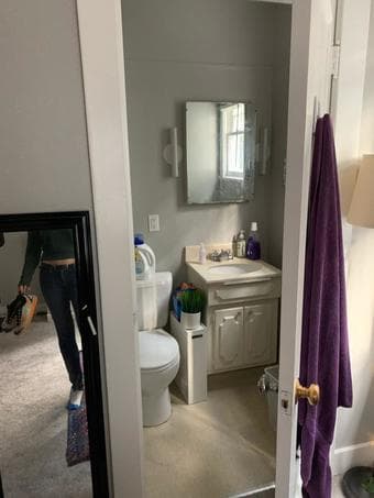 [SEEKING] FEMALE ROOMMATE for a summer subletter in home 3
