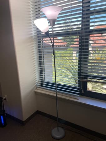 Floor Lamp (Pick up at Munger 5) 1