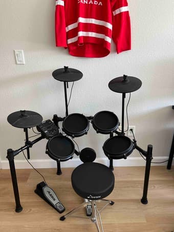 Alesis Electric Drum Kit + Donner Drum Throne Padded Seat 1