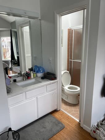 Furnished room w/ bathroom in San Francisco next to Caltrain- 7/1-8/31 2