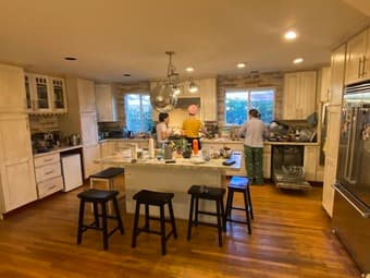 Room in 5BR House (10min walk to Stanford!) - Aug 15 Start 1