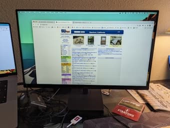2-month old 27" screen, excellent condition 1