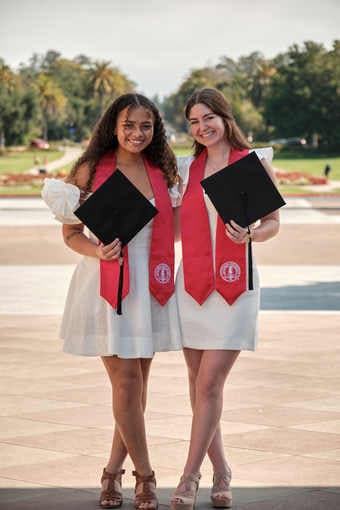 GRAD SESSION PHOTOGRAPHER 2