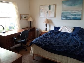 Furnished private bedroom in Redwood City 1