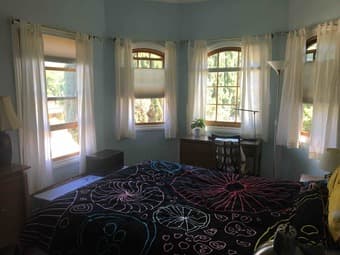 [Sublet from July to August] Amazing one-bedroom available in a house 4