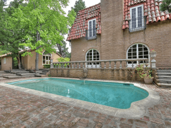 amazing bedroom in the hills close to campus 4