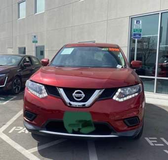 Nissan Rogue for sale 2016 Clean title and well maintained 4