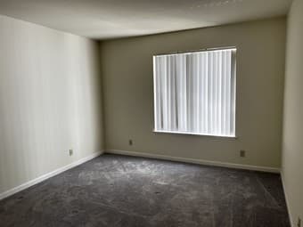 Female Roommate for Private Unfurnished 1Bedroom1Bathroom in MW 1