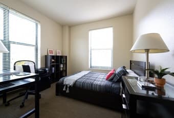 Amazing large room sublet in Munger 4bdr oncampus for Fall Quarter 1
