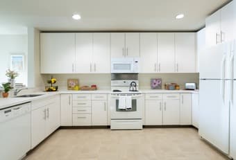 Amazing large room sublet in Munger 4bdr oncampus for Fall Quarter 4