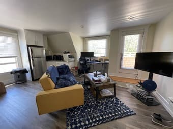 1-bedroom with Balcony in Palo Alto 1