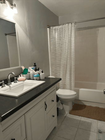 Private bedroom in an apartment near DT Mountain View (female only) 3