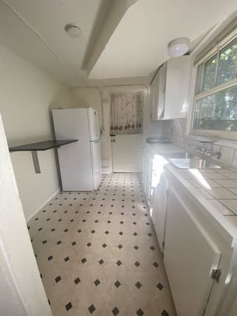 Private Studio Near Stanford 2