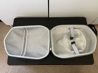 128GB Oculus Quest 2 with Elite Strap + Charging Dock + Carrying Case 2