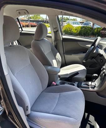 2010 Toyota Corolla LE (Excellent Condition) 4