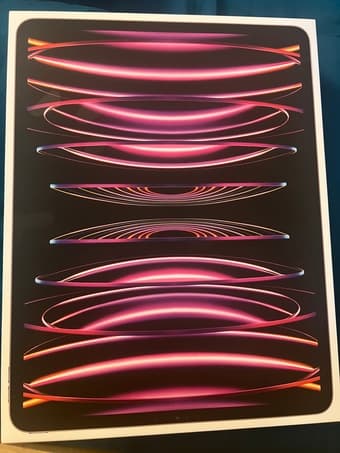 BRAND NEW iPad Pro with keyboard 1