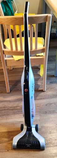 rechargeable stick vacuum 1
