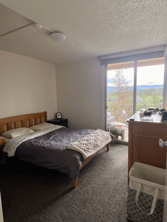 1 bd apt on Stanford campus available Aug - Sept 2