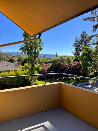 Master Bedroom in 2B2B in Mountain View for $1900 1