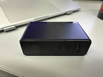 Baseus 120w GaN charger 1