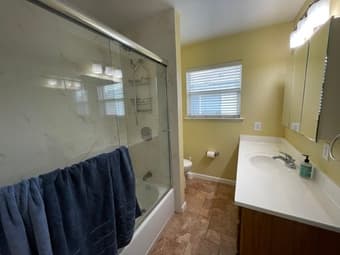 Walking Distance to Downtown Mountain View - 880 sq ft - 2 bed/1 bath 4