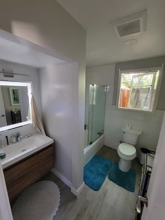 Spacious room in beautiful Palo Alto house 4