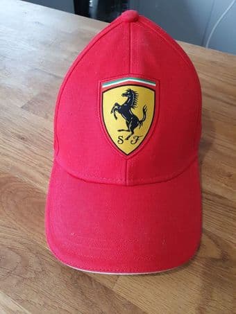 Ferarri hat 1