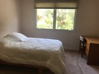Beautiful quiet bedroom with private bath in Palo Alto near Stanford 1