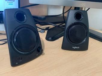 Logitech speakers 1