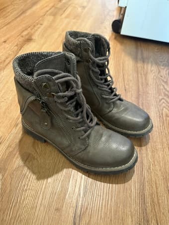 Women boots 2