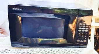 Emerson Microwave 1