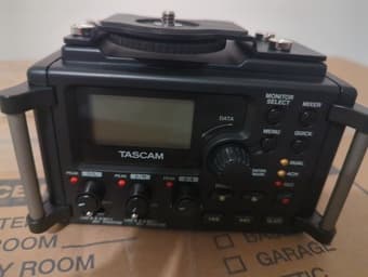 Tascam DR-60D recorder 2