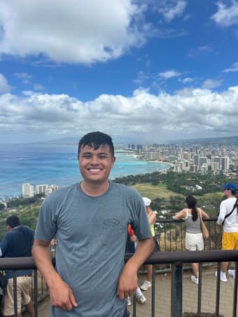 Male looking for roommates 1