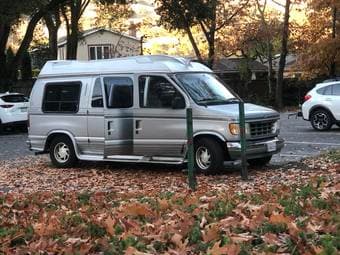 1992 Ford Econoline Adventure Van 1