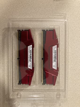 Selling DDR4 ram 8gb sticks (laptop and desktop) 2