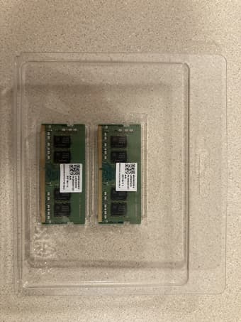 Selling DDR4 ram 8gb sticks (laptop and desktop) 3