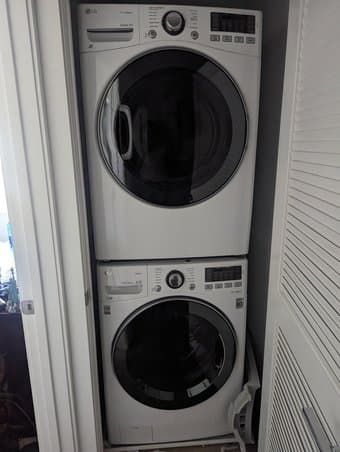 1bd/1ba in 2bd/2ba in Menlo Park, Next to Safeway, Laundry In-Unit! 3