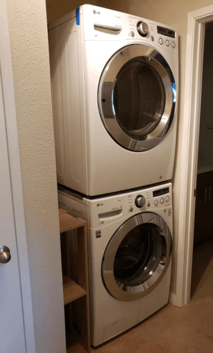 1 Bedroom and private bathroom available in 3 Bed 2.5 Bath 4