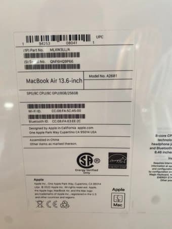 UNOPENED 13" Macbook Air M2 8GB 256GBSSD 2022 3