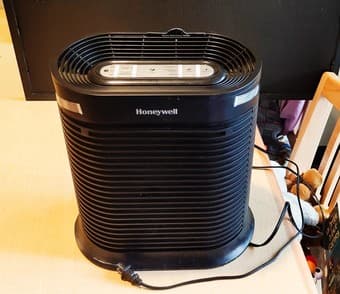 Honeywell  Air Purifier 1