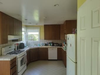 Room in 3 bed/1 bath in sunny home in midtown Palo Alto 3