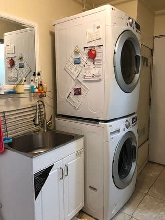 Private Garage room in East Palo Alto 1