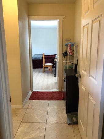 Private Garage room in East Palo Alto 3