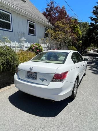 2008 HONDA ACCORD LX - $9,400 3