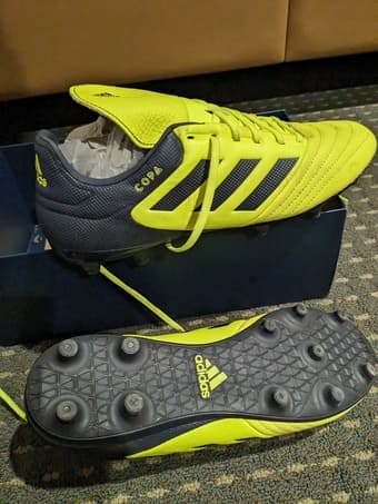 Selling occer Adidas cleats, shields and ball 2