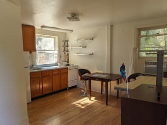 Single mini building at Los Altos 1