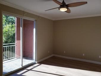 3 BR /2 BA Lux Condo: In-Unit Laundry, Recessed Lighting 2006 new 2