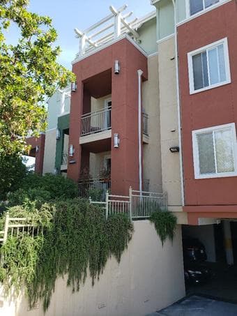 Furnished 2 Bedroom 2 Bath Vacant, Spiffy Professsional Luxury 1