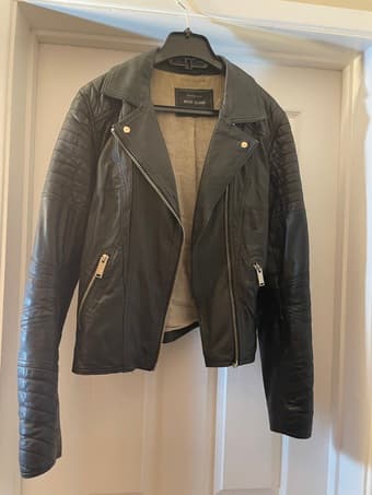 WOMENS CLOTHES, BOOTS, SCARVES, PURSES, COATS, JACKETS 2